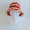Gehaakte bucket hat | Beige en rood