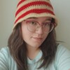 Gehaakte bucket hat | Beige en rood