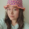 Gehaakte bucket hat | Koraal, lavendel en mauve