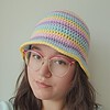 Gehaakte bucket hat | Pastel regenboog