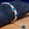 Hennep armband met crackle glaskralen - handgeknoopt & verstelbaar | Ocean Glow collectie