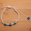 Hennep armband met crackle glaskralen - handgeknoopt & verstelbaar | Ocean Glow collectie