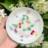 Micro Gehaakte Tulp Oorbellen met Blaadje – Meerdere Kleuren, Handgemaakte Lente Sieraden