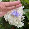 Micro gehaakte fuchsia oorbellen – handgemaakt, hypoallergeen