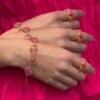 Armband met Stenen Gevuld met Echte Bloemen uit Utrecht (The Blossom Chapter)