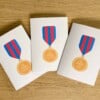 Bedankkaartjes Meester + Juf Luxe A5 – Set van 3 – Afscheid Schooljaar – De Liefste Juf – De Tofste Meester – Bedankkaart School – Dankjewel Kaartjes – Wenskaarten Set – Originele Illustraties