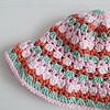 Gehaakt baby zonnehoedje candy | Mint, lichtroze, wit en koraaloranje