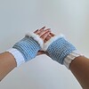Gehaakte handschoenen - gehaakte vingerloze handschoenen | Lichtblauw en wit