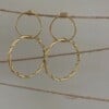 Gouden 2-loops oorbellen / dubbele creolen – minimalistisch & boho