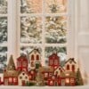 Keramieken Huisje Hoog Wit Kerstkrans