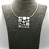 Squarred ketting met zilverkleurige hanger