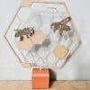Wanddecoratie hexagoon met Bijen