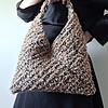 Gehaakte fluffy tas | bruin gemêleerd