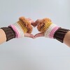 Gehaakte handschoenen - gehaakte vingerloze handschoenen | Donkerbruin, lichtroze, crème, okergeel en karamelbruin