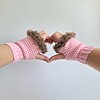 Gehaakte handschoenen - gehaakte vingerloze handschoenen | Lichtroze en bruin