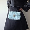 Geweven crossbody tas | Lichtblauw en zilver