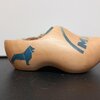 Houten klompjes met blauw MAN loge
