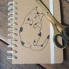 dagboek met kat op zijn rug, gelinieerd, met originele kattentekening (geen print), opschrijfboekje