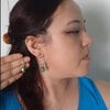 Oorbellen en ketting set: Glans en kleur groen: Handgemaakt met glazen kralen