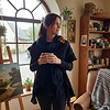 Titel: Artistiek Handgevilt Statement Vest – Uniek Design met Fonkelende Rug-Art