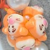 Winnie de Pooh ketting met bijzondere kralen.