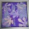 Bladstil – textielkunstwerk van wol en zijde met bladeren in paarse tinten (30 × 30 cm)