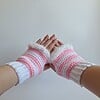 Gehaakte handschoenen - gehaakte vingerloze handschoenen | Wit en lichtroze