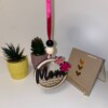 Handmade Liefdevol Mom Cadeau – Laser Gesneden Autohanger met Details