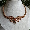 Misty – Unieke Micromacramé Ketting met Goudkleurige Accenten