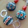 Retro & Radiant, statement ketting met handgemaakte glaskralen
