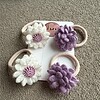 Set 3x elastieken bloemen neutraal (wol en kunstleer in diverse kleuren)