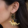 Speels & Fantasierijk, Handgemaakte statement oorbellen met gele draken en goud vermeil..