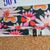 Telefoonkoord handgemaakt | kleurrijk antraciet bloemen | stoffen telefoonkoord | Atelier 904