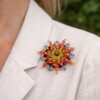 Artistiek & Exotisch, handgemaakte passiebloem broche met Swarovski kristal