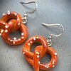 Pretzel oorbellen