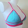 Gehaakt topje | Turquoise en knalroze