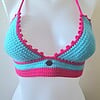 Gehaakt topje | Turquoise en knalroze