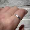 Gehamerde zilveren ring 3mm – 925 sterling zilver – nikkelvrij & op maat gemaakt