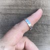 Gehamerde zilveren ring 4mm – 925 sterling zilver – nikkelvrij & op maat gemaakt