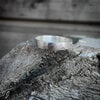 Gehamerde zilveren ring 4mm – 925 sterling zilver – nikkelvrij & op maat gemaakt