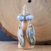 Rust & Spiritueel, veren oorbellen met lampwork glas en keramiek