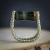 Aards & Mineral chic, handgeweven ring met blauwe tijgeroog edelsteen