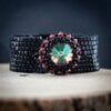 Donker & Dramatisch, handgemaakte armband met Swarovski kristal