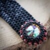 Donker & Dramatisch, handgemaakte armband met Swarovski kristal