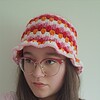 Gehaakte bucket hat | Pride lesbische vlag