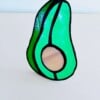 Glas-in-lood avocado | Handgemaakte raamhanger | Tiffany-techniek | Suncatcher | Glas-in-lood