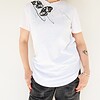 Hand Gedrukt T-Shirt, Wit Katoen met Zwarte Vlindervleugels en Verfspetters, Streetwear Casual