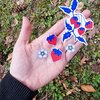 Hand getekende Sticker set, Aardbeien, Blaadjes en Bloemen, Blauw Rood