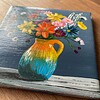 Handgeschilderd bloemen tegeltje — origineel kunstwerk | 10 × 10 cm