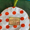 Leuke wandhanger met 6 roodborstjes